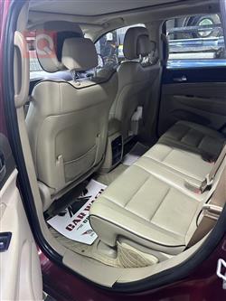 جیپ گراند شیرۆکی